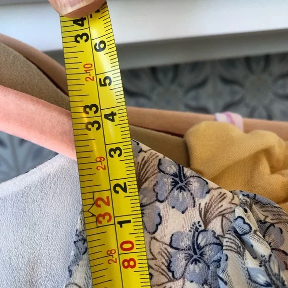 NWT Light spring blue floral dress. Great for Spring Break or Graduation - Picture 8 of 9